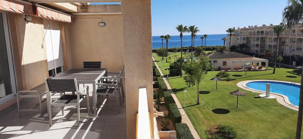 Apartamento Atico En Urb Bahia De Denia De Vacaciones Mar Por Medio Exterior foto